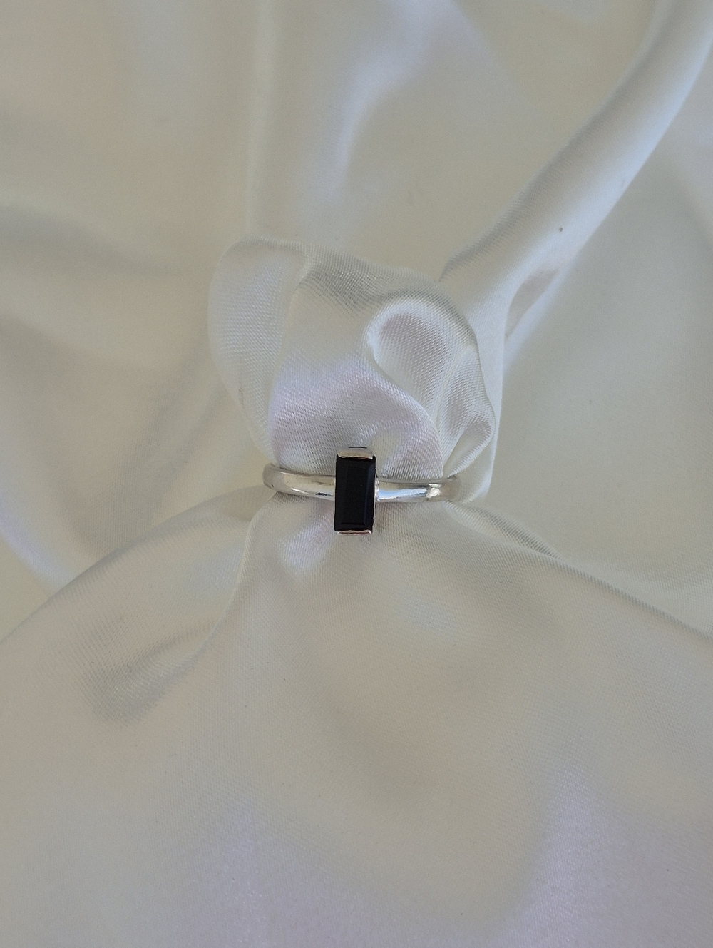 Sterling Silver Black Onyx Rectangular Solitaire Ring.  SIZE 10.